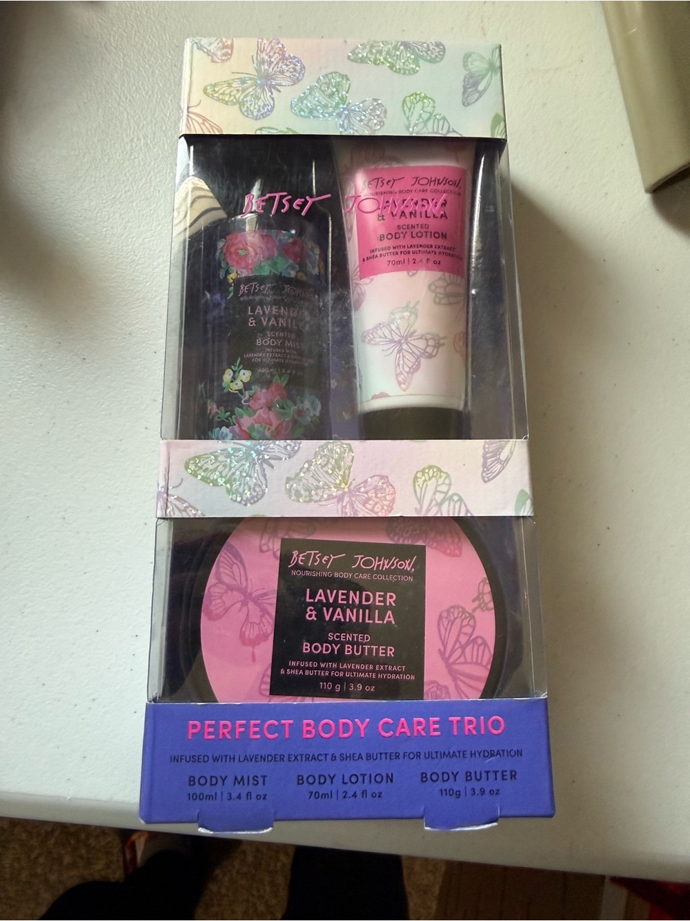 Betsey Johnson Lavender & Vanilla Body Care Trio - Pink, Purple, Green SOLD - Picture 3 of 7